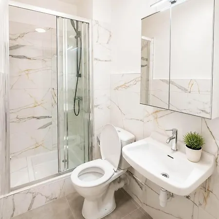 Appartement M080 L L 2 Personnes L Balcon *